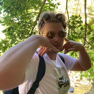 Meet your Posher, Nick